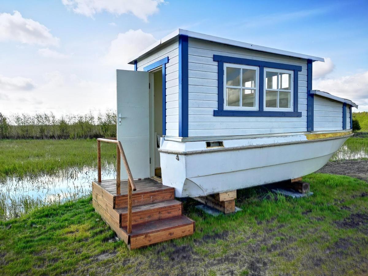 Peipsi Boathouses Botel