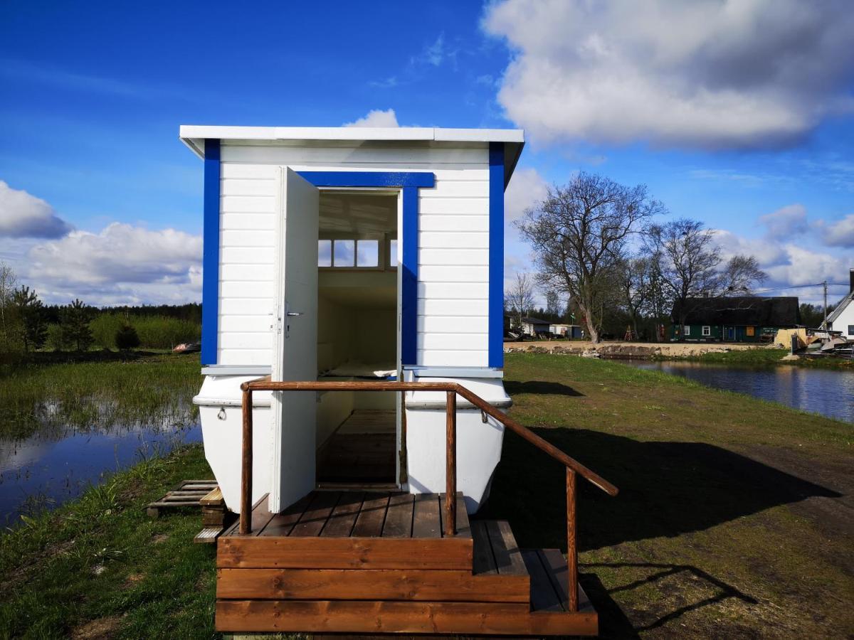 Botel Peipsi Boathouses *